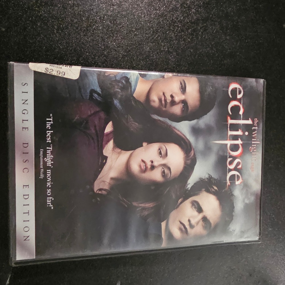 The Twilight Saga Eclipse DVD Single Disc Edition 2010 Widescreen PG-13 Movie